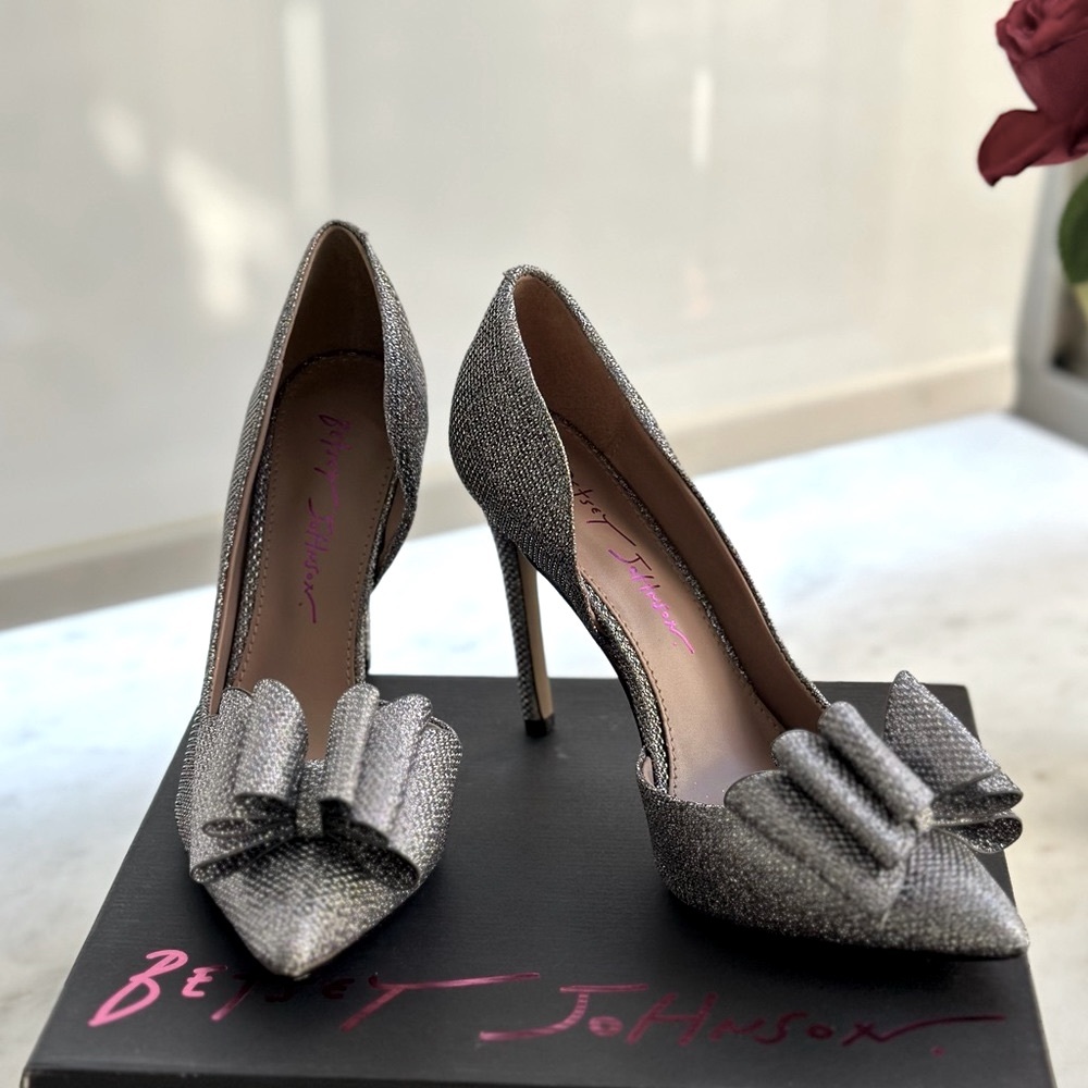 BNWT Betsey Johnson Sparkly Heels